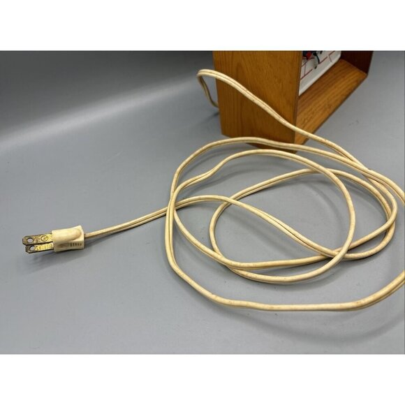 Vtg Little Miss Muffet Night Light Lamp Levinson Underwriters Lab Electric 7x7 - Picture 5 of 7